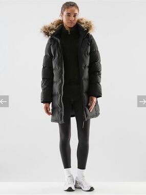 BNWT Aritzia Tna The Powder Parka Black 2XS Winter Down Coat New